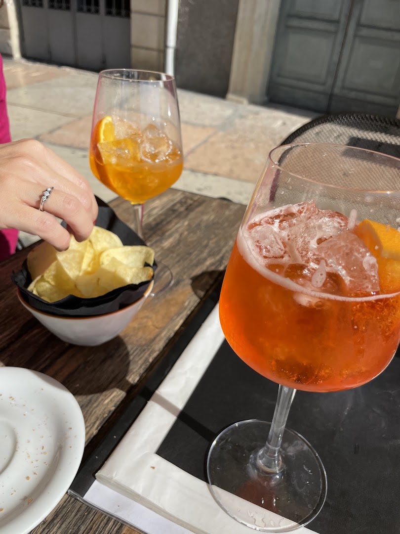 Duchi Cafè Via Leoni, Verona