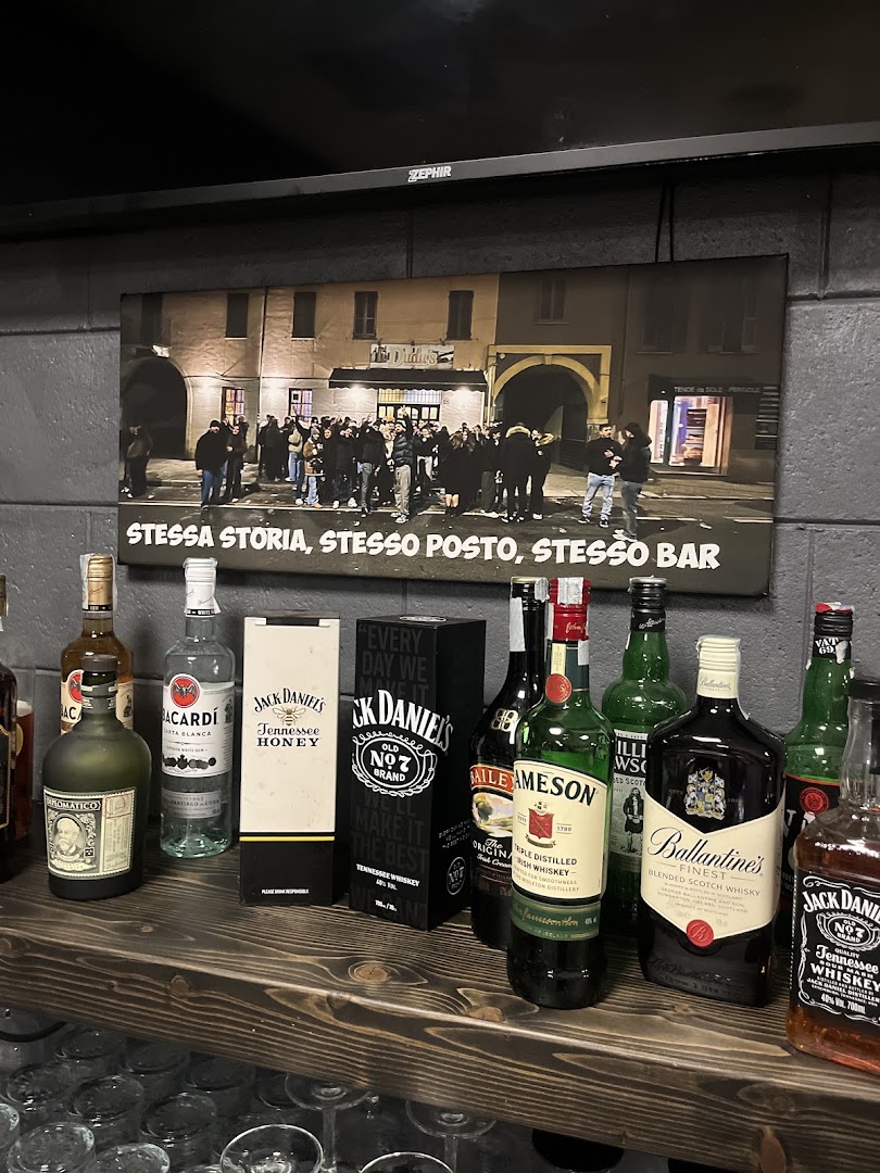 Dudu's - Food and Drink