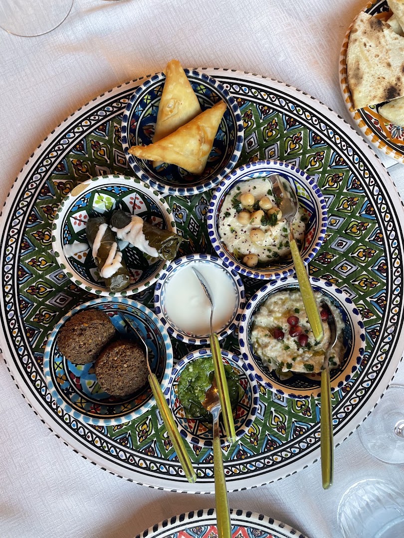 Due Tradizioni | Italian & Lebanese restaurant (via Borsi)