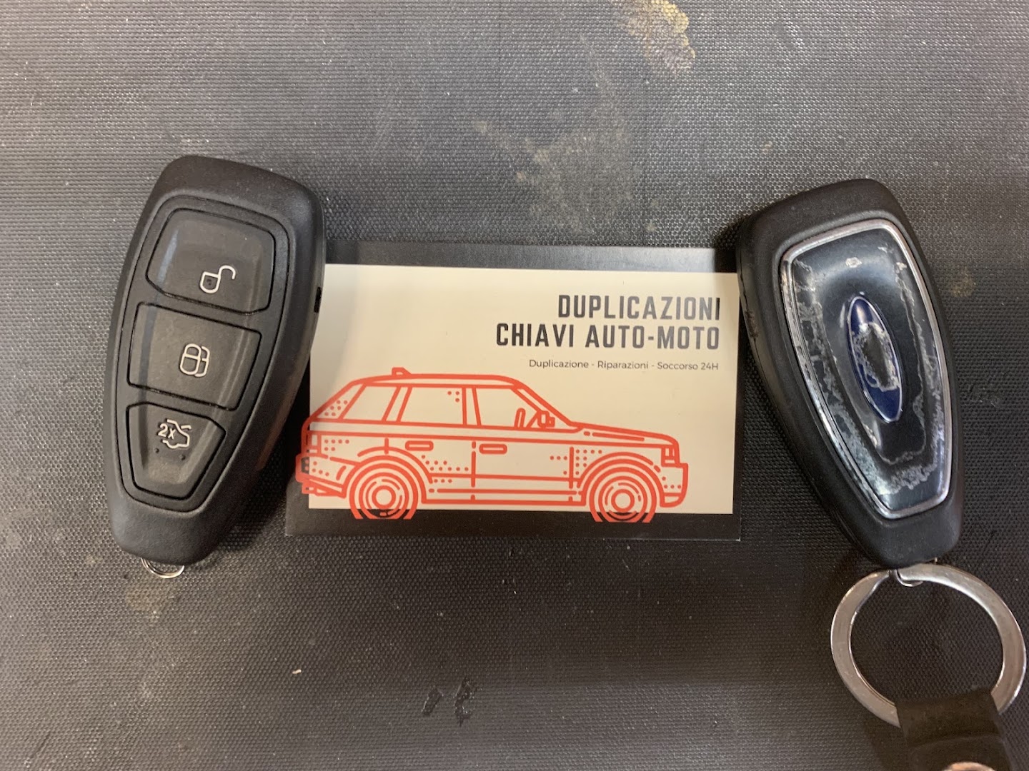 DUPLICAZIONE CHIAVI AUTO - TACCO RAPIDO