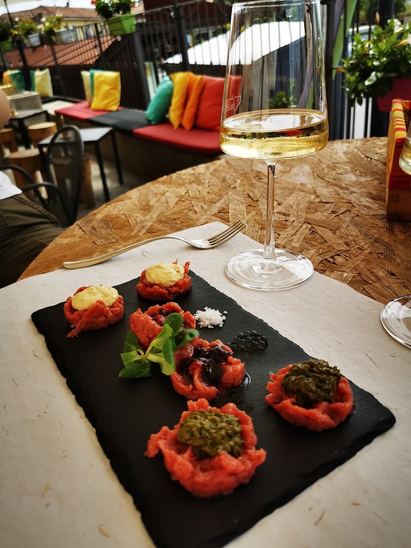 È...DiVino - La Vineria