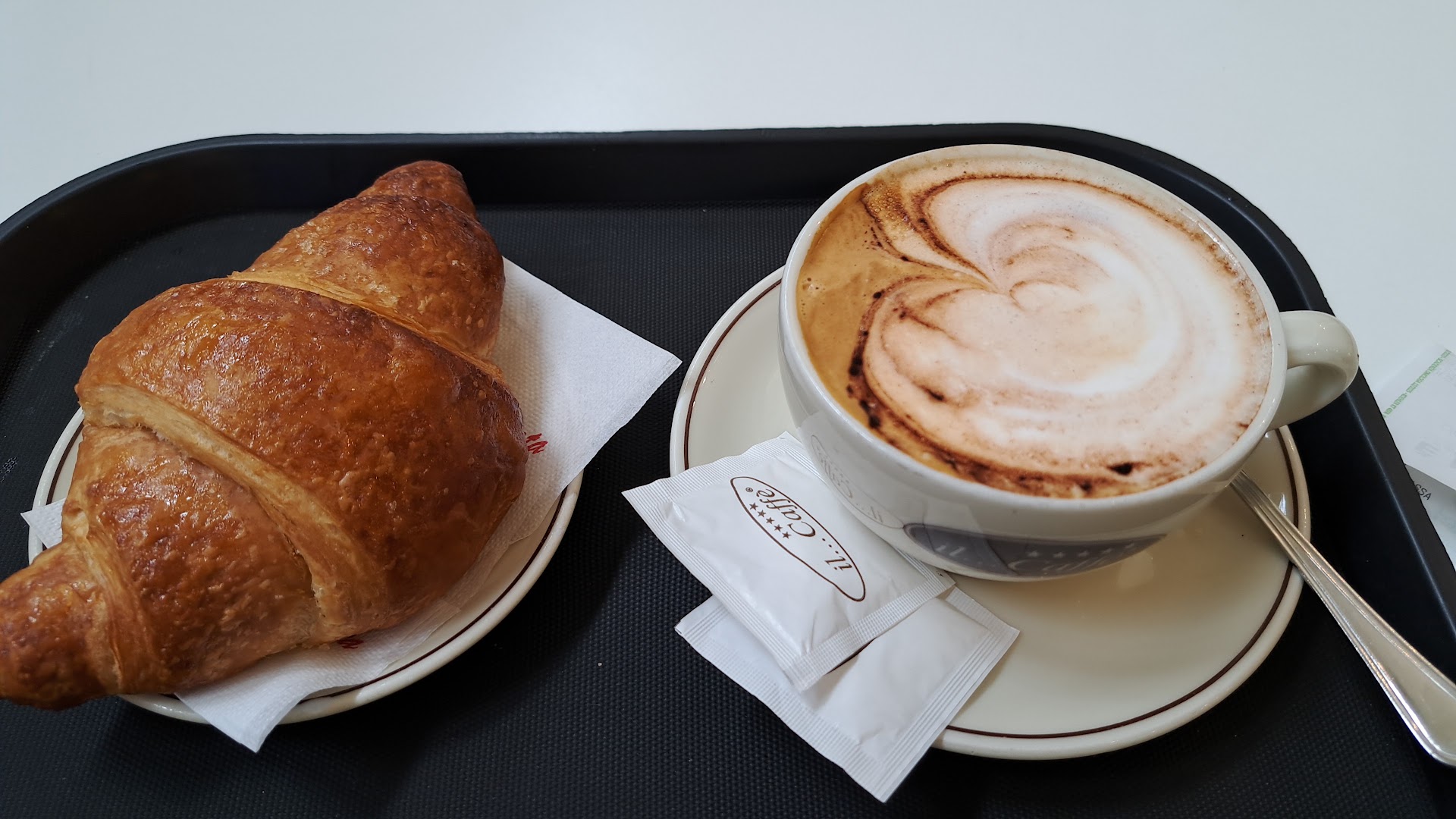 E’ L'Ora Giusta. Coffe & Food, Cornate d'Adda