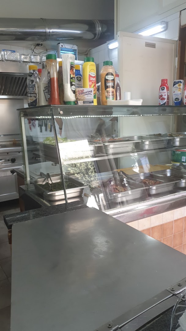E Scugnizzi Di Scarcella Liberato