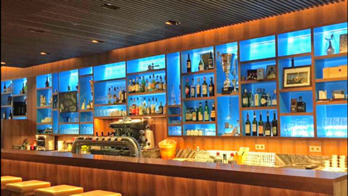e11far Wine&Beer Lounge