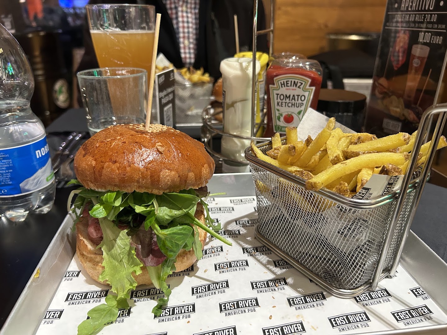 East River | American Pub Merlata