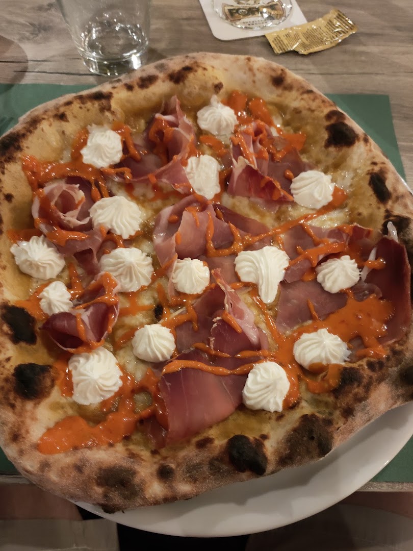 EATER - Simplygood - Pizzeria Napoletana - Odysseum