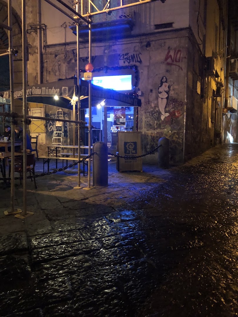 Ecce Homo Bar Napoli, Napoli