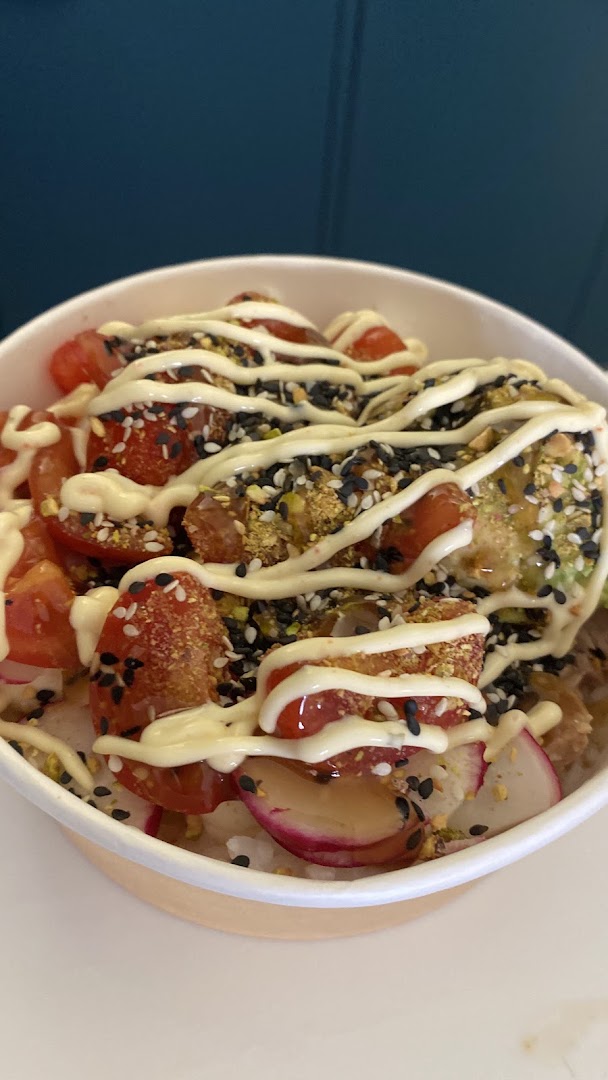 Eden Poke, Mirandola