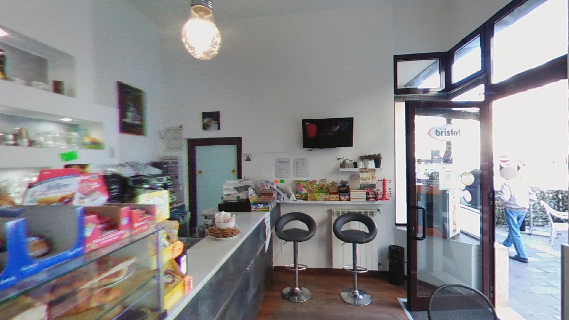 Edo's Cafe di Cerina Novara