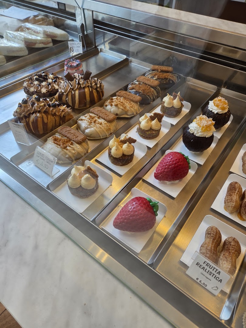 Efrem - Caffetteria, Pasticceria, Cucina