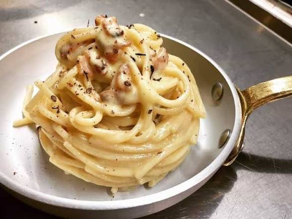 Eggs Roma