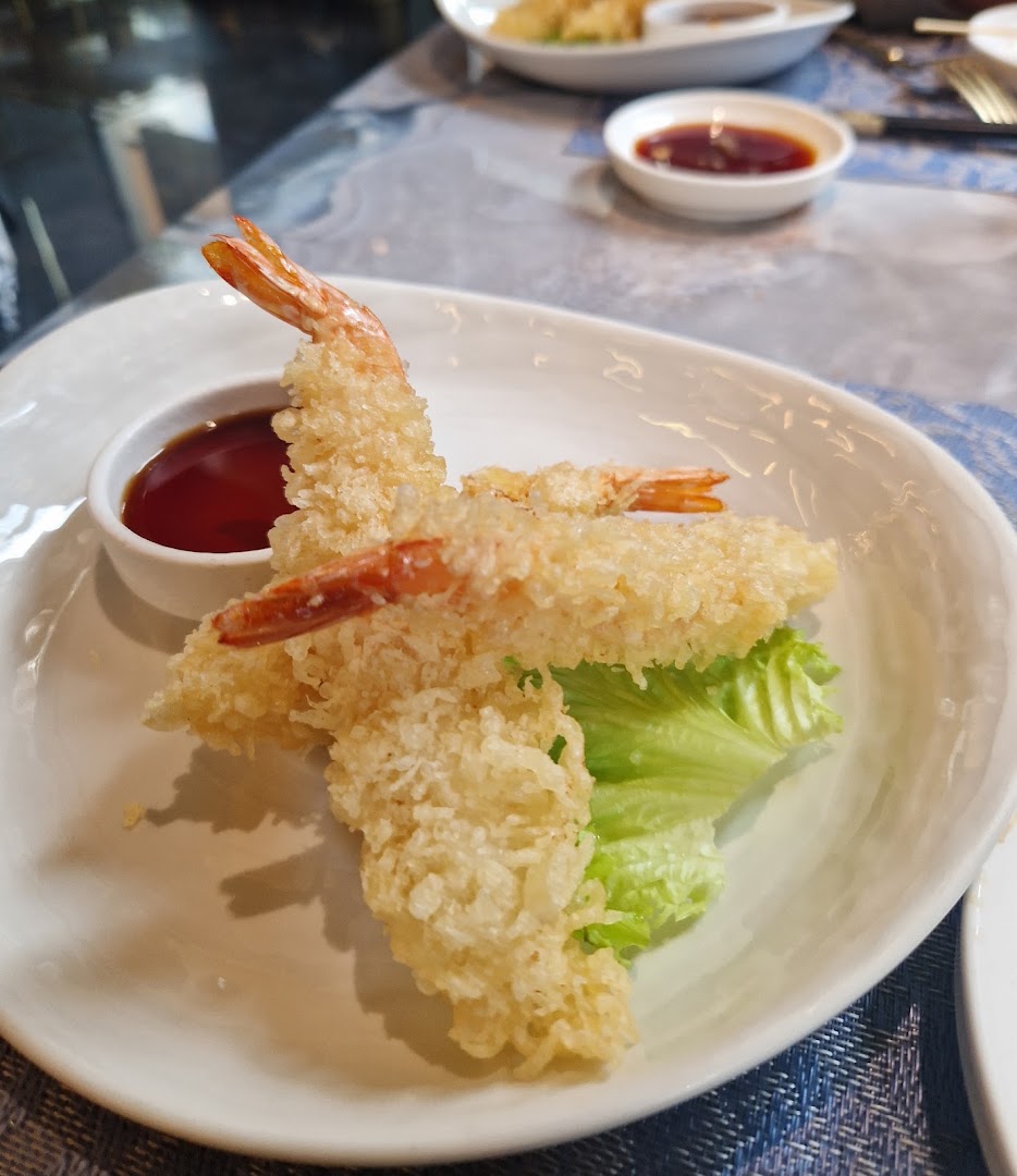 EIMI Sushi fusion restaurant