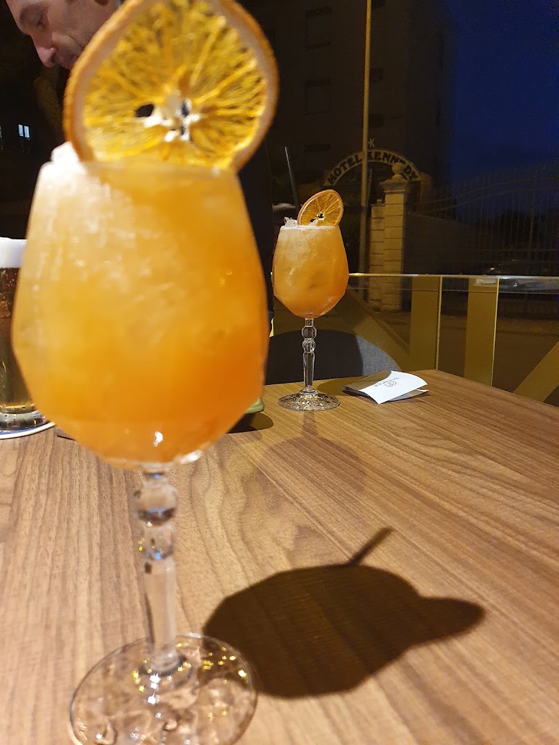 EL BUNKER - mixology bar -