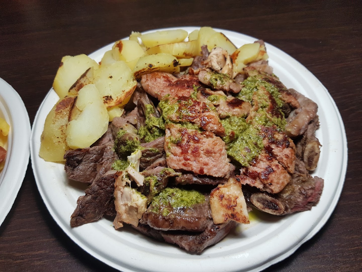 El Sabrosito - Bar Caffetteria e Ristorante di carne alla brace. Specialità latino-americane.