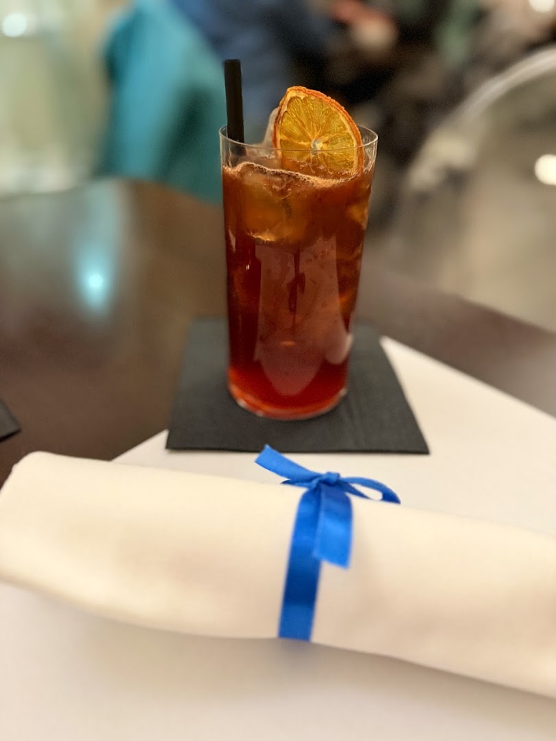 Elena Lounge Bar