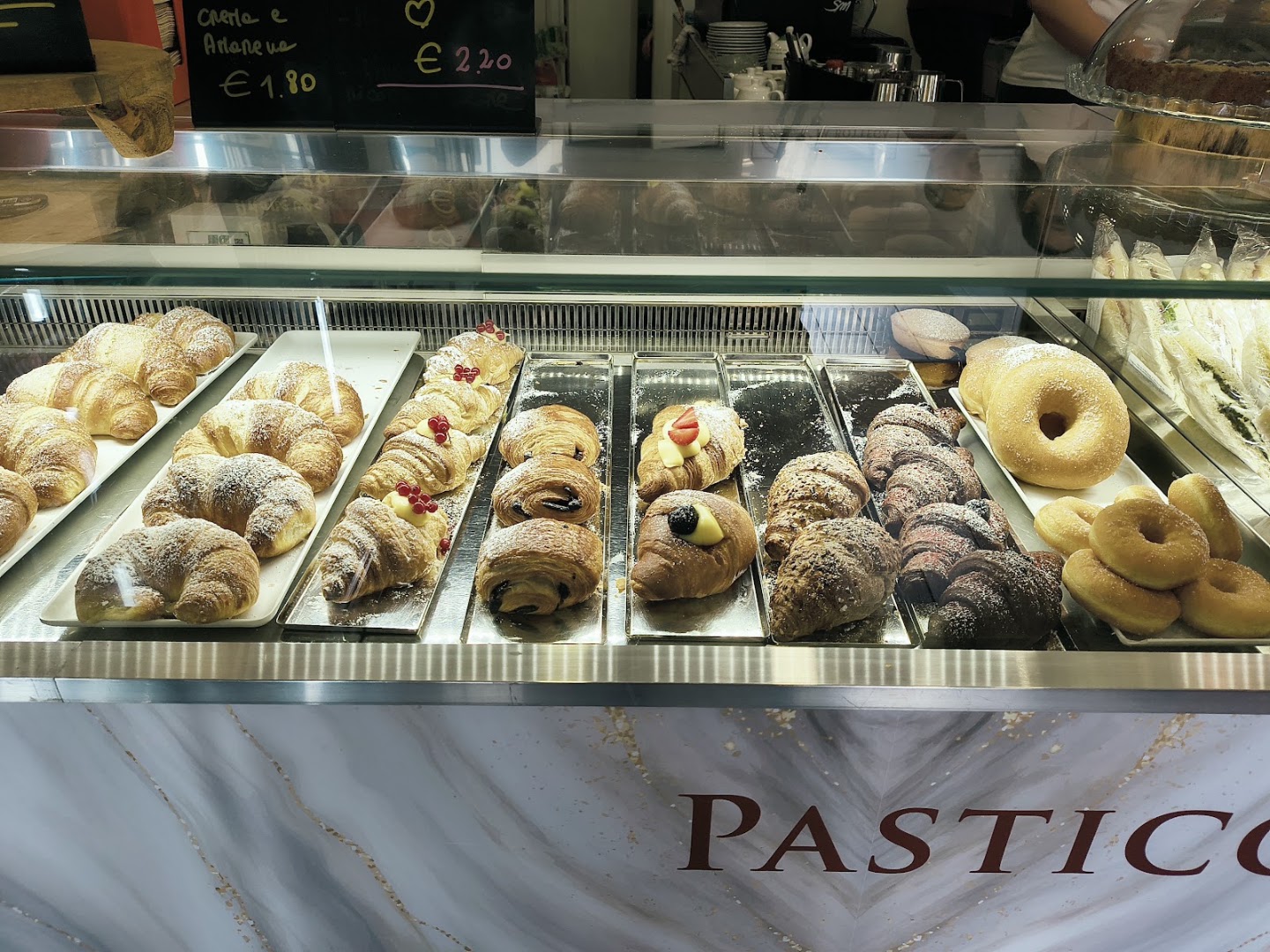 Eleonora Ferraro La Bottega - Pasticceria - Caffetteria