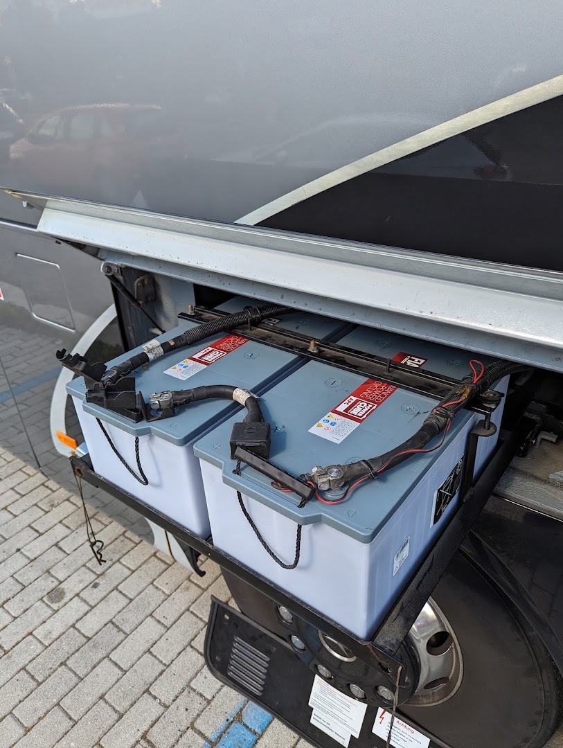 Elettrauto Roma - Sostituzione Batteria Scarica 🪫