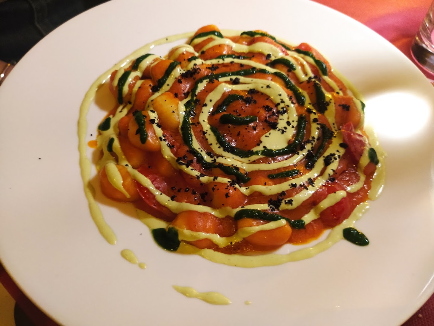 Elios Bistrot ~ Restaurant ~ Wine bar