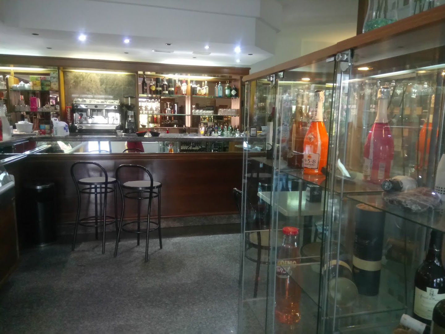 Elisir Cocktail Bar