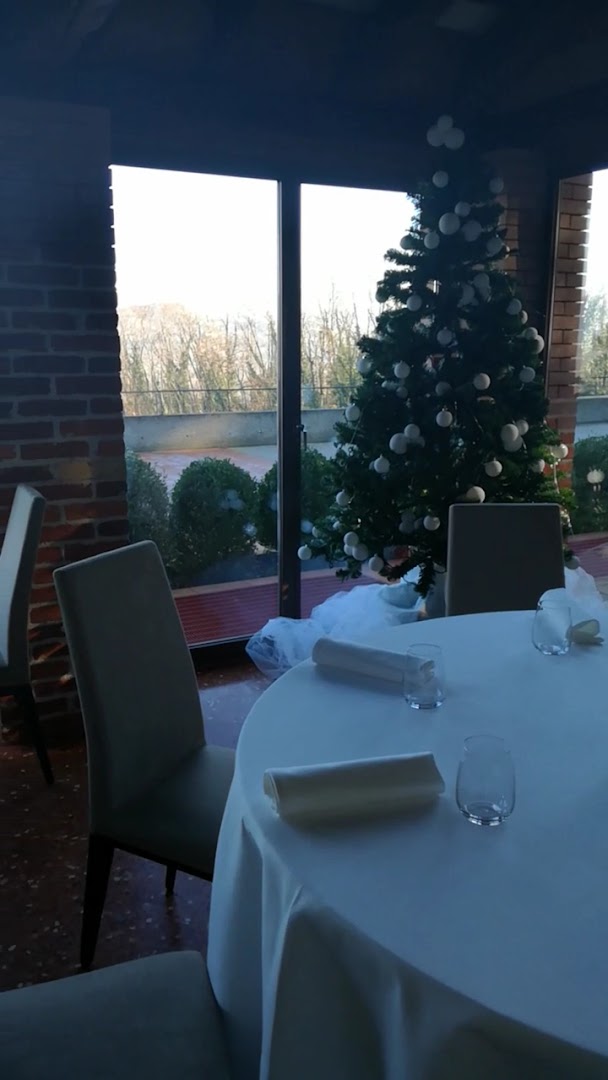 Elliot Osteria e Dormire in Collina