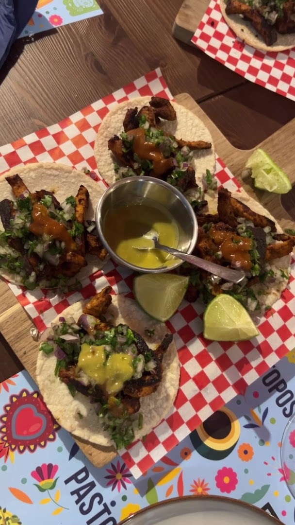 El Taco Azul - Taqueria Mexicana