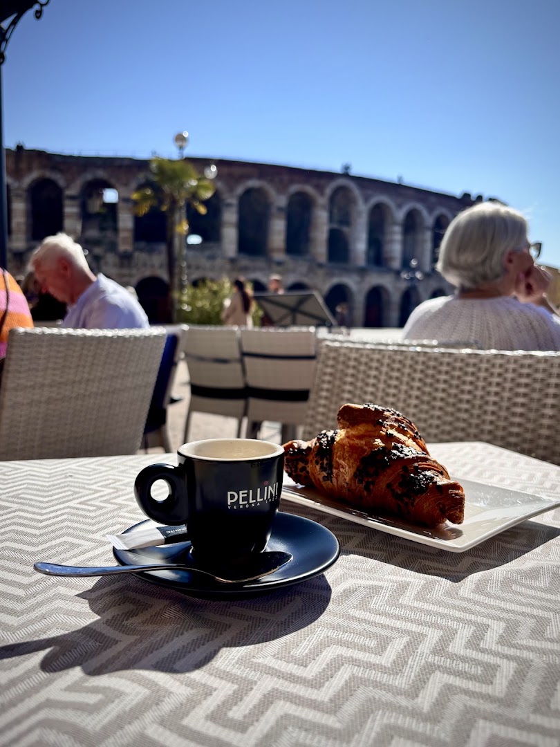 Emanuel Cafe', Verona