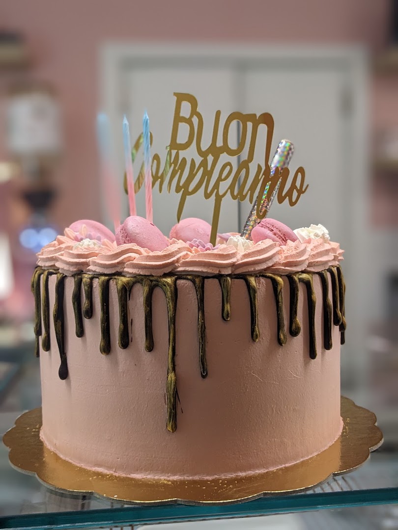 Emi's Bakery