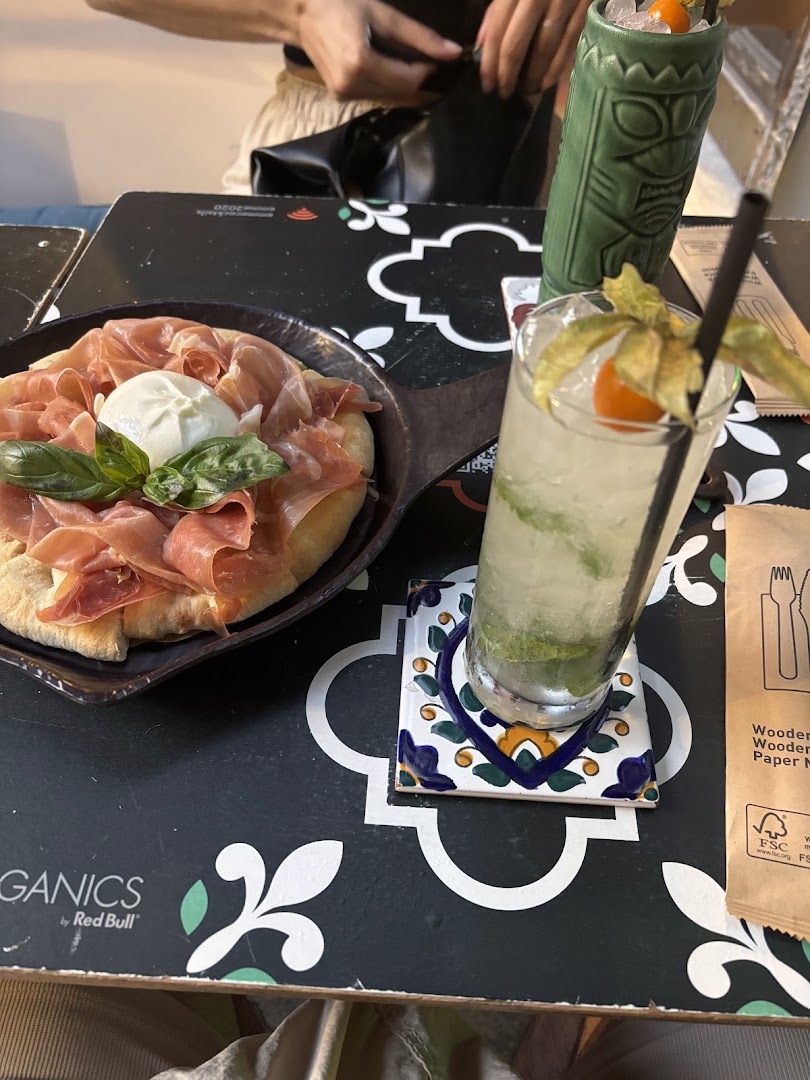 EMME Aperitivi & Cocktails