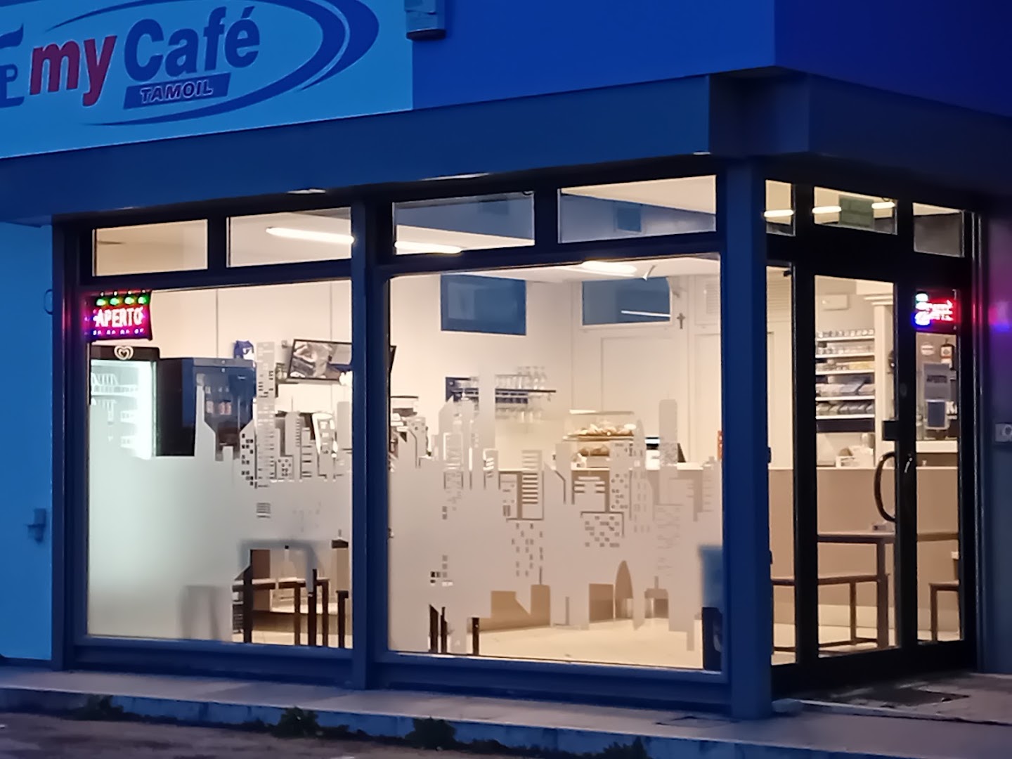 Emy Café