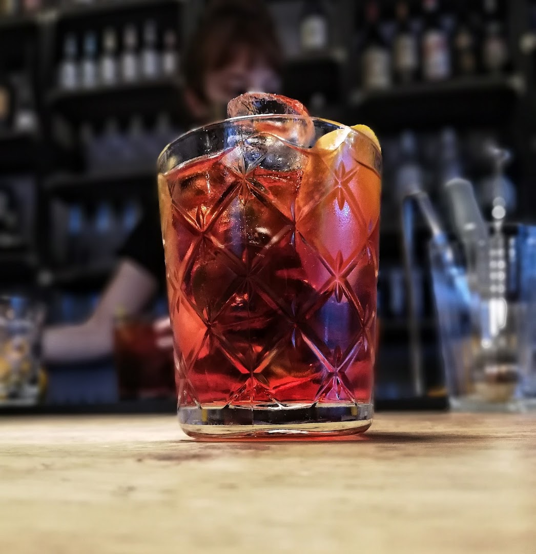 En Drink Eat Punk, Mantova
