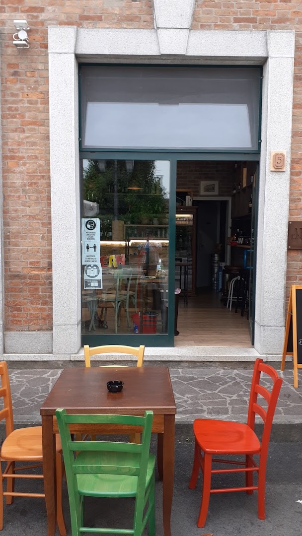 ÈN' OSTERIA NAVIGLIO