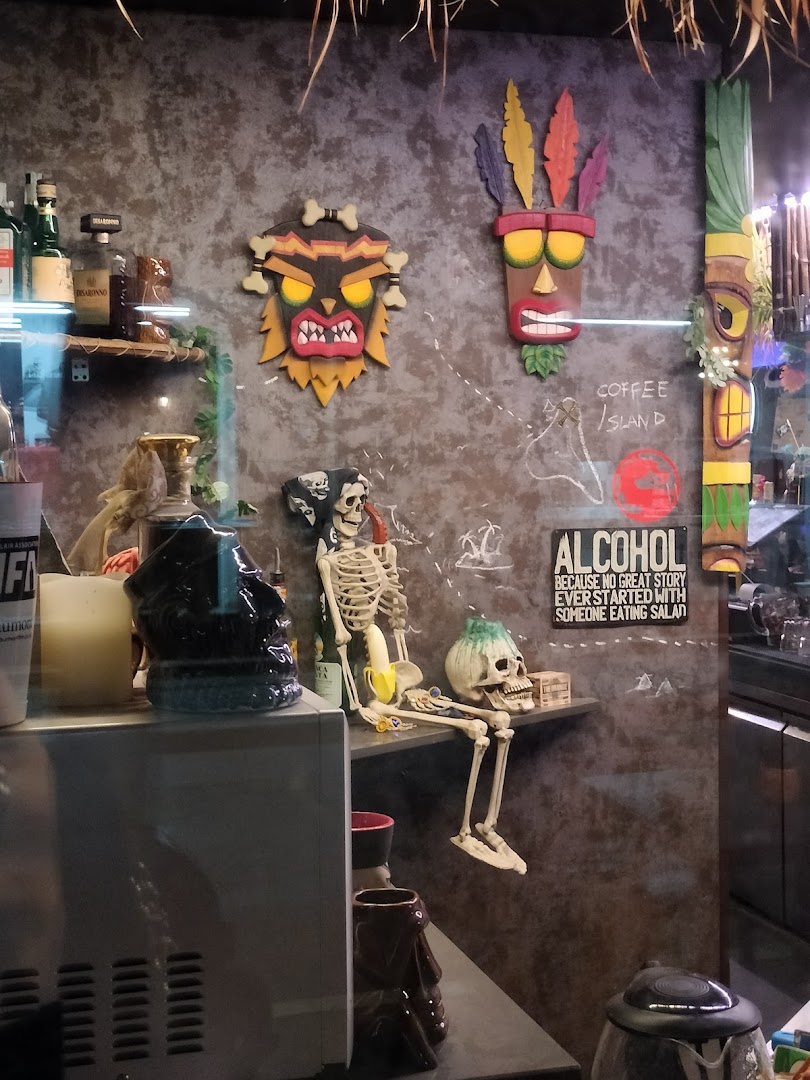 Encio's Tiki Bar