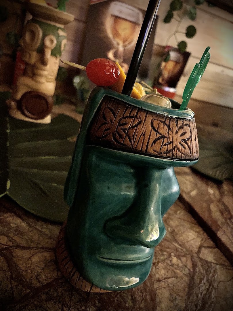 Encio's Tiki Bar