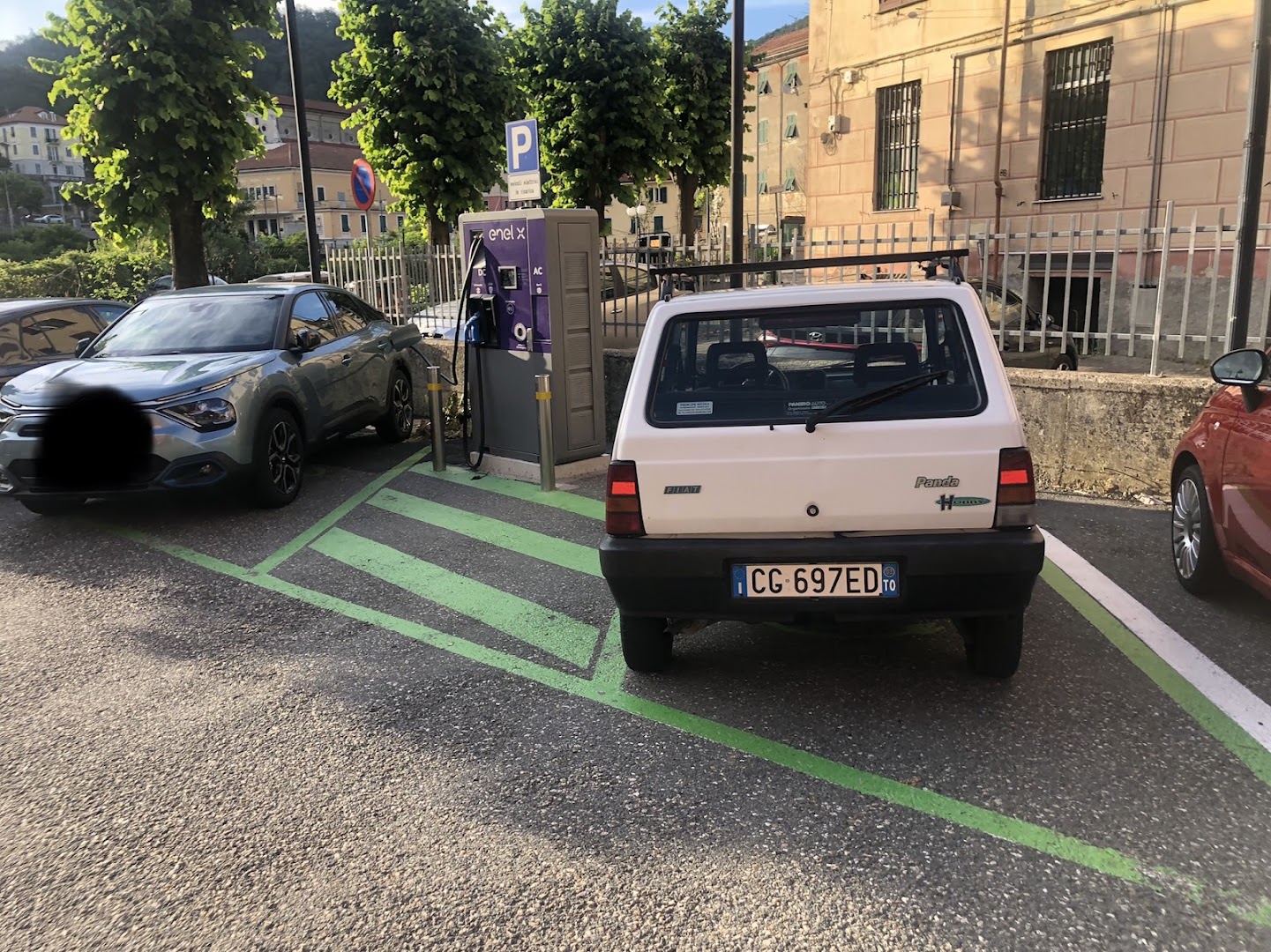 Enel X Way Stazione di Ricarica