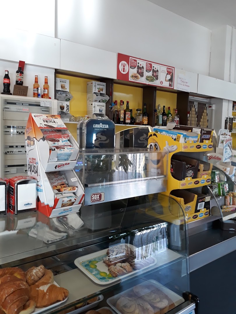 Eni Cardini e Lazzerini, Follonica