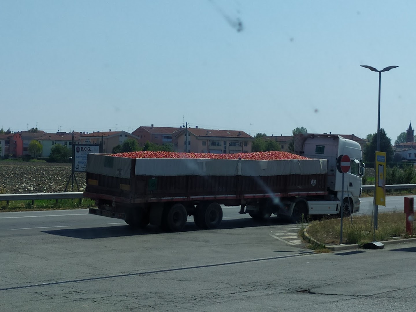 Eni Metano GPL con Bar e Tabacchi
