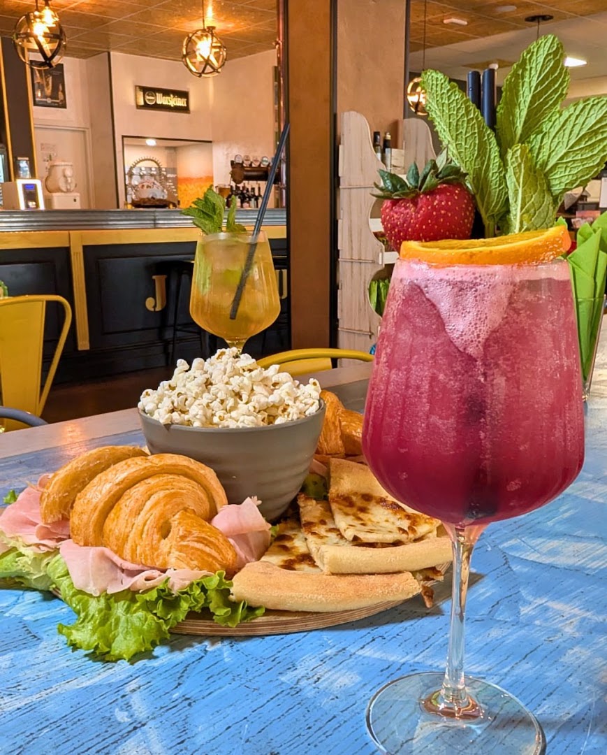 Enjoy – Bar, Pizzeria, Hamburgeria in Vallecamonica