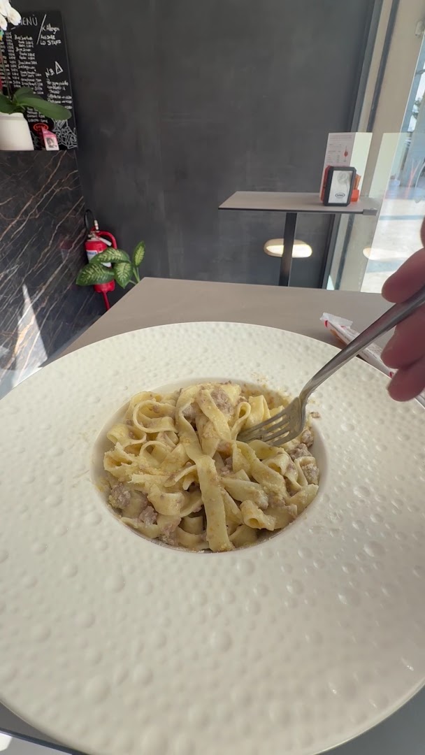Enjoy Bistro - Restaurant - Bar