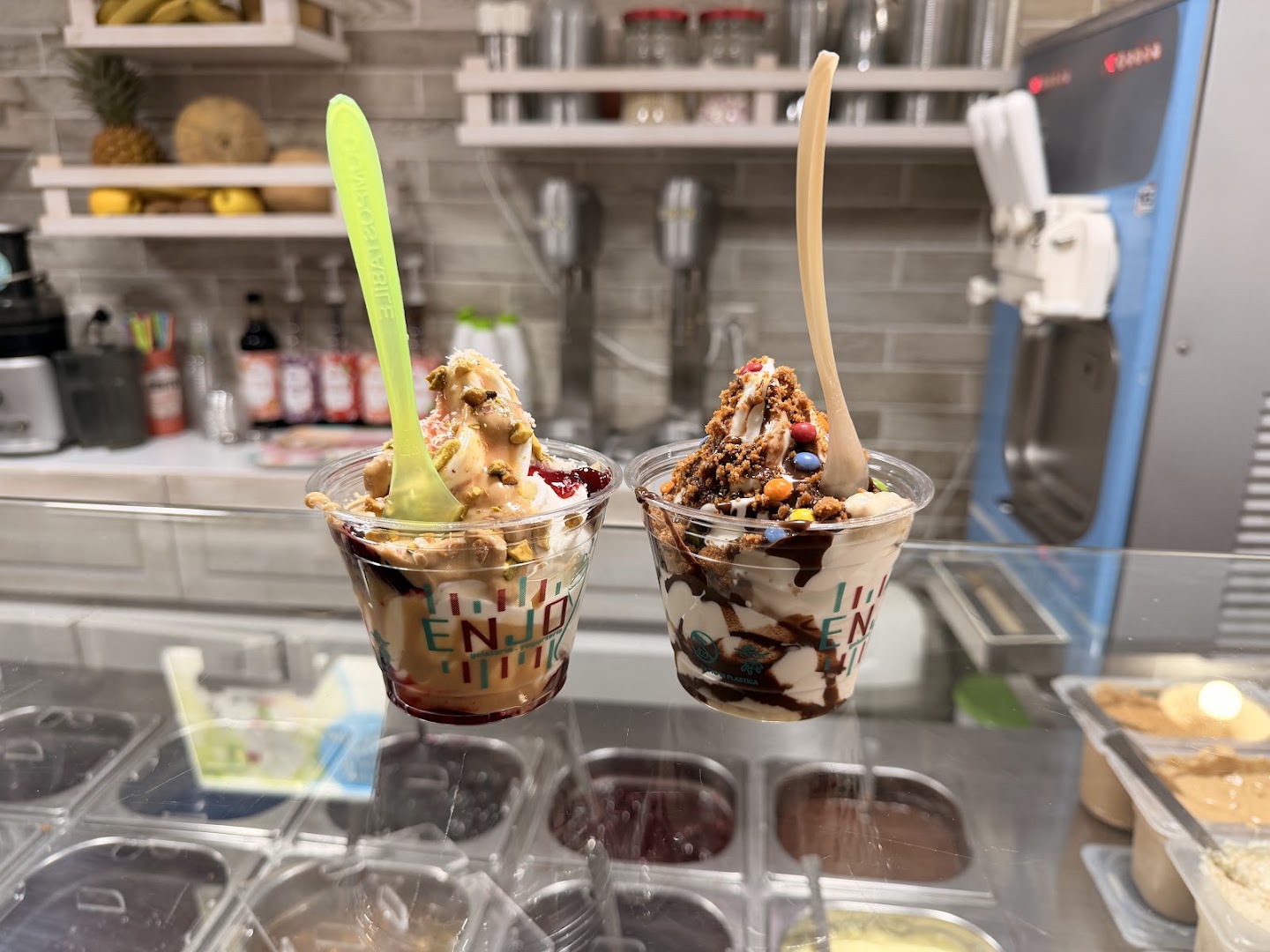 Enjoy yogurteria gelateria