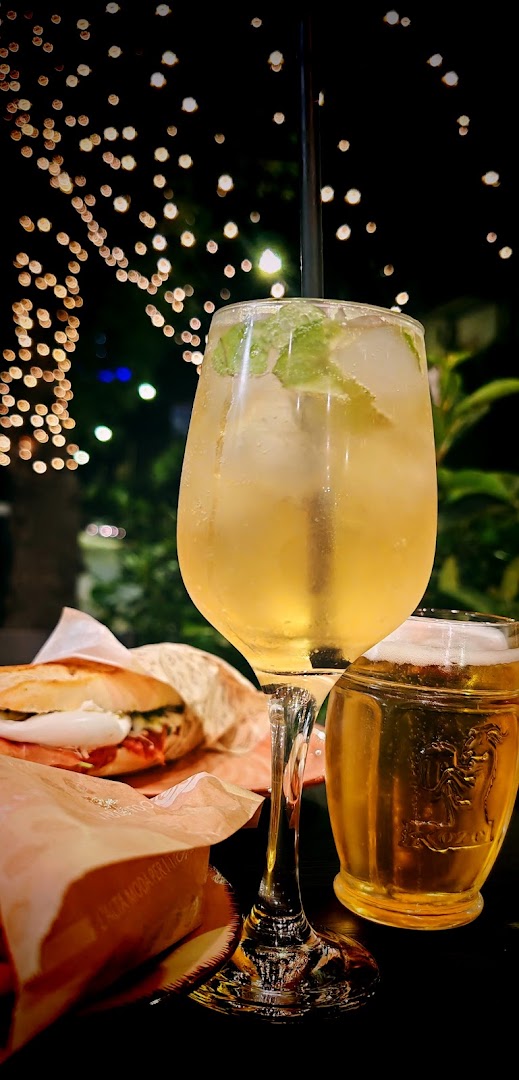 Enosteria Trattoria AL VOLO (TRATTORIA/RISTORANTE/ANTIPASTERIA)