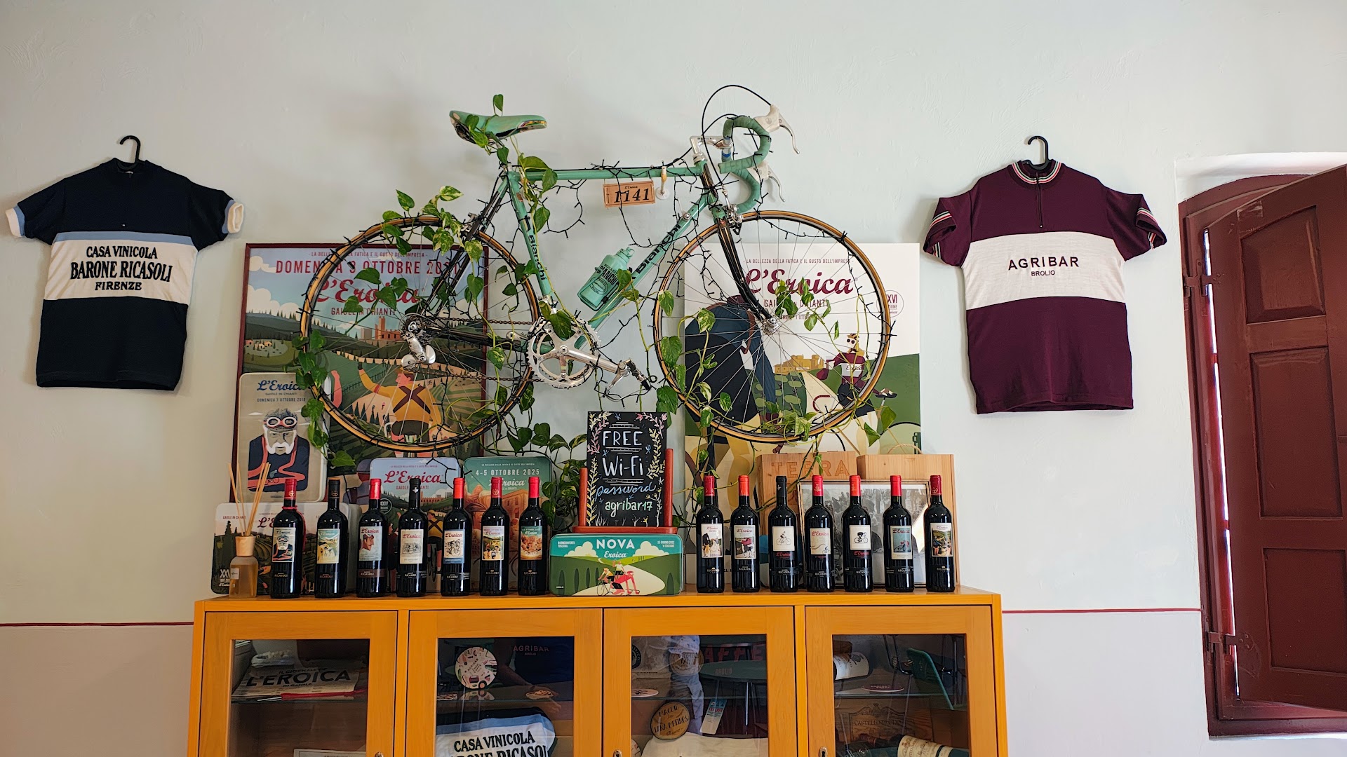 Enoteca del Castello di Brolio Wine & Tour
