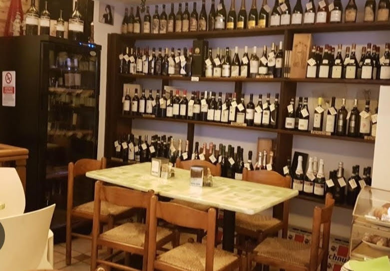 Enoteca l'Angolo Wine Shop