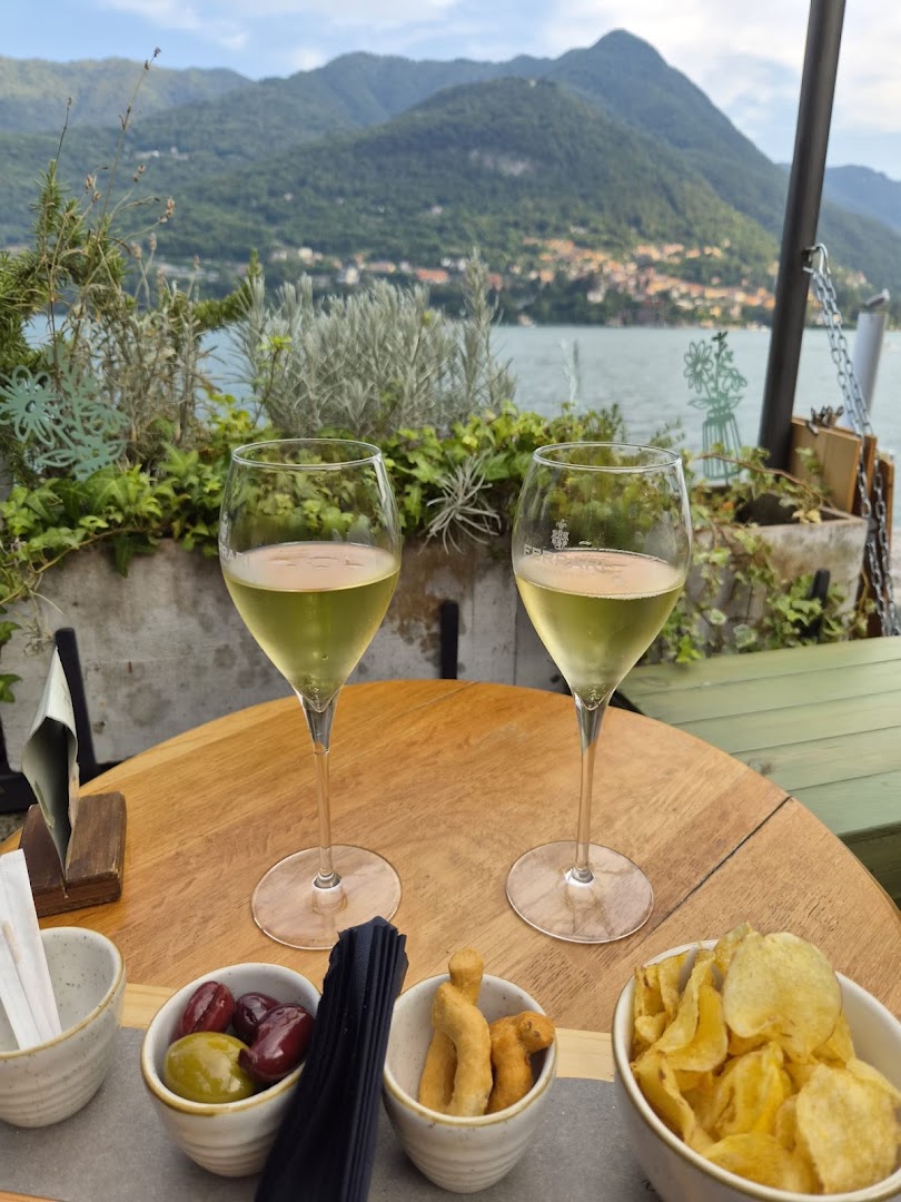 Enoteca Millesimo Lake Como, Carate Urio