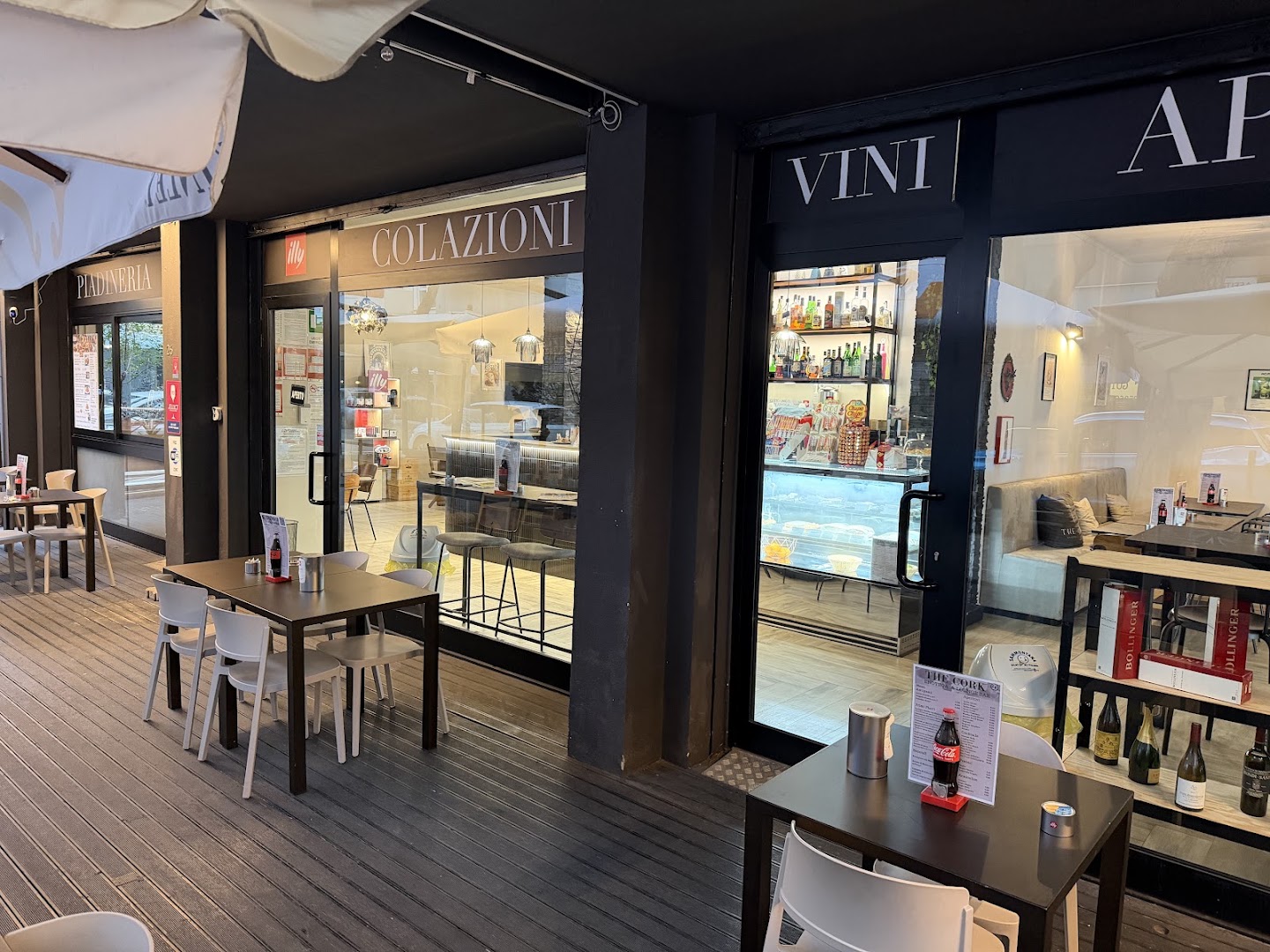 Enoteca Osteria & Piadineria The Cork