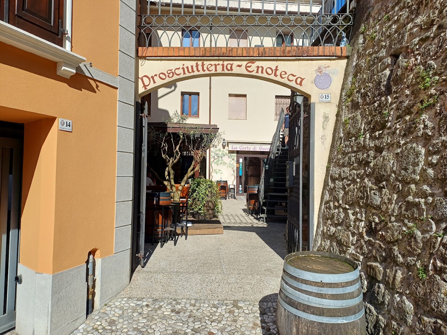 Enoteca Prosciutteria La Corte di Bacco