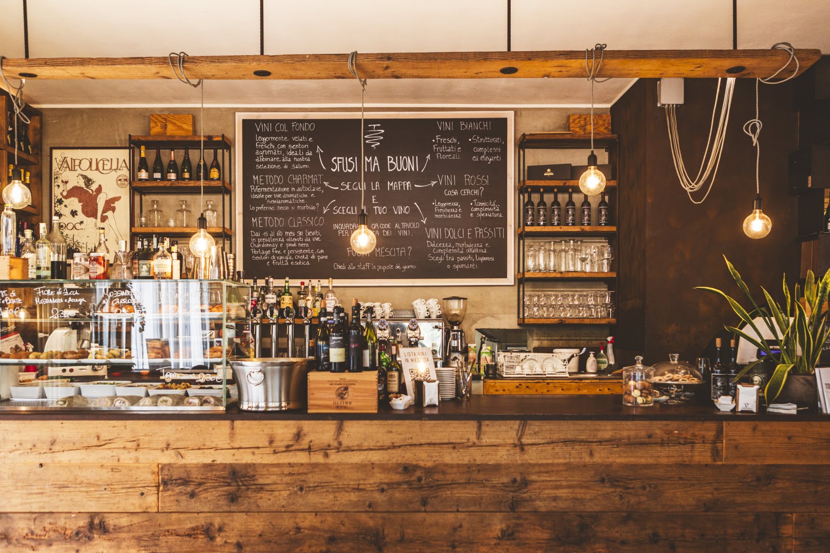 Enoteca Sfusi ma Buoni