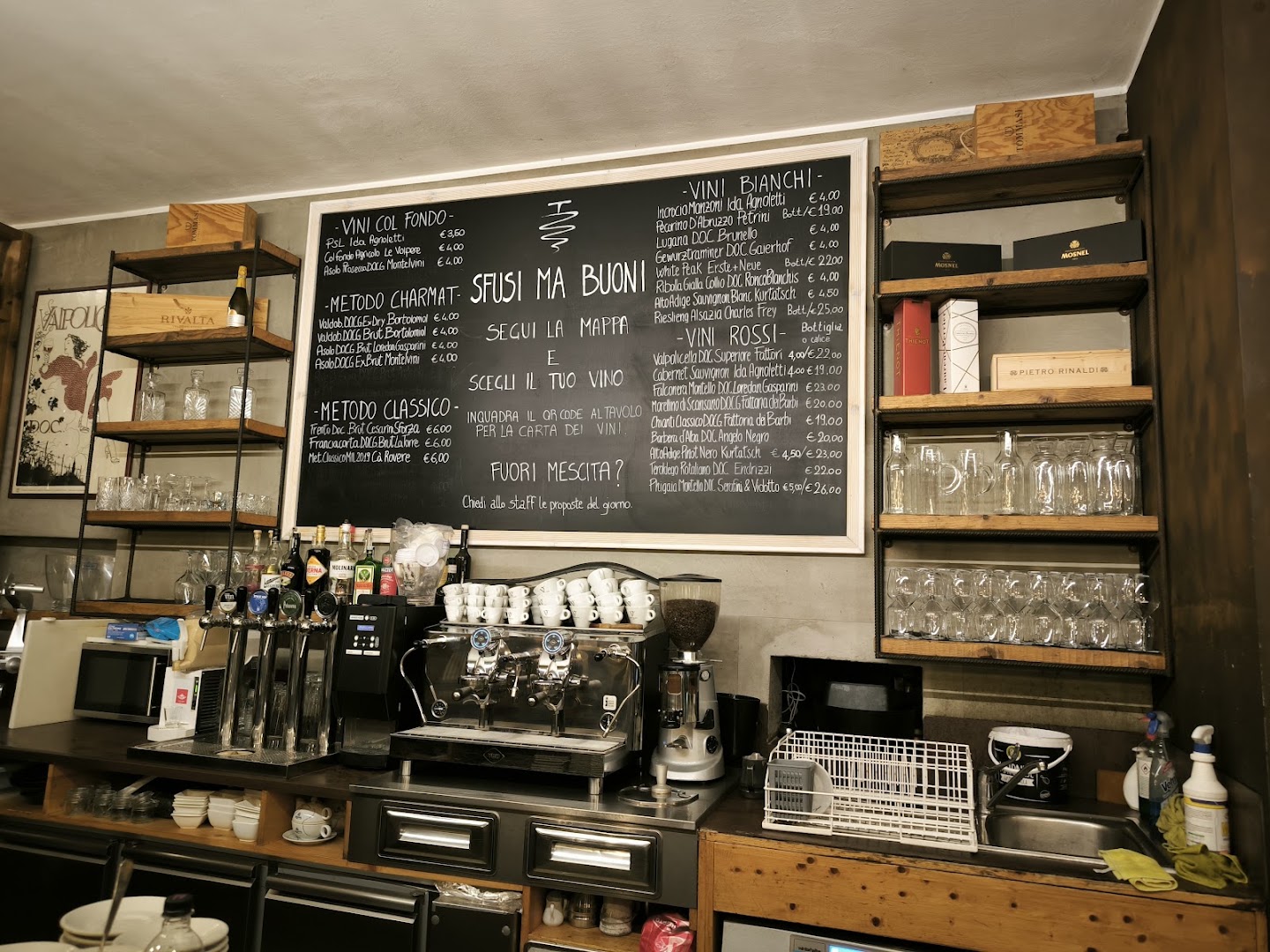 Enoteca Sfusi ma Buoni