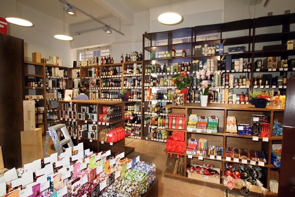 Enoteca Squillari 2 - Via Malta 19 r