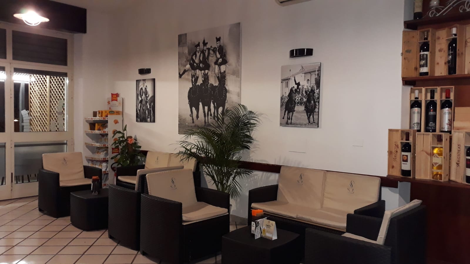 EQUINE BAR, Oliena