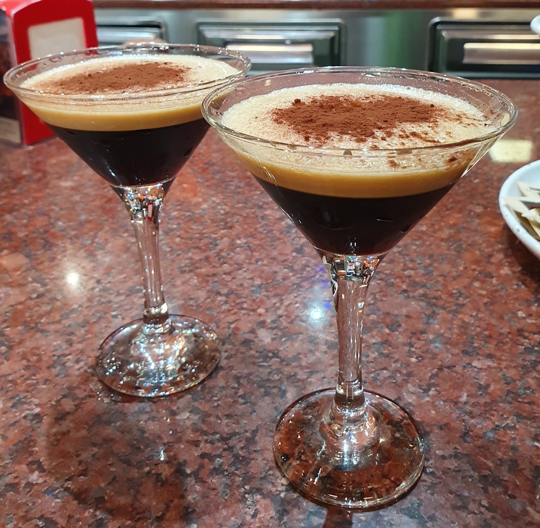 Erica Bar